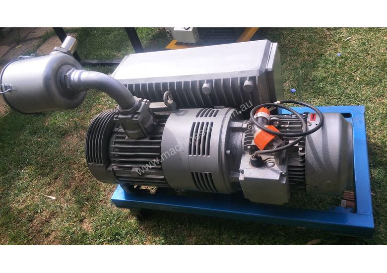 Used busch Busch RA 0302D Rotary Vane Vacuum Pump Rotary Vane Vacuum