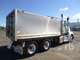 MACK CMHT Tipper Truck (T/A) - picture2' - Click to enlarge