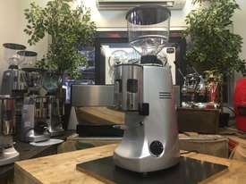MAZZER ROBUR AUTOMATIC SILVER ESPRESSO COFFEE GRINDER - picture1' - Click to enlarge