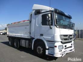 2010 Mercedes-Benz Actros - picture0' - Click to enlarge