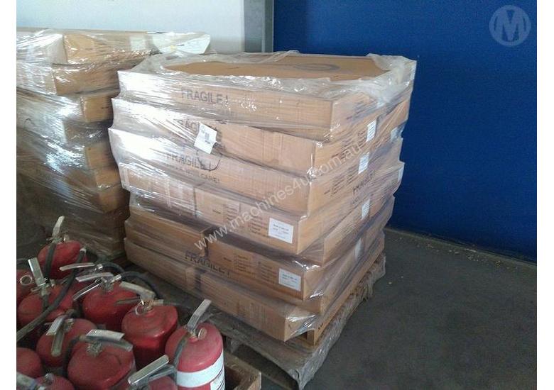 caption Power Boss 16X Eluma Light Fittings