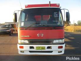 2002 Hino FD2J - picture1' - Click to enlarge