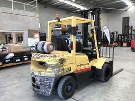 HYSTER 4.0T Forklift - picture2' - Click to enlarge