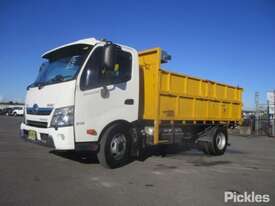2012 Hino 300 Hybrid - picture2' - Click to enlarge