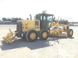 2006 (unverified) Komatsu GD555-3A Motor Grader - picture2' - Click to enlarge