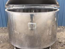 1,350ltr Jacketed Stainless Steel Tank, Milk Vat - picture0' - Click to enlarge