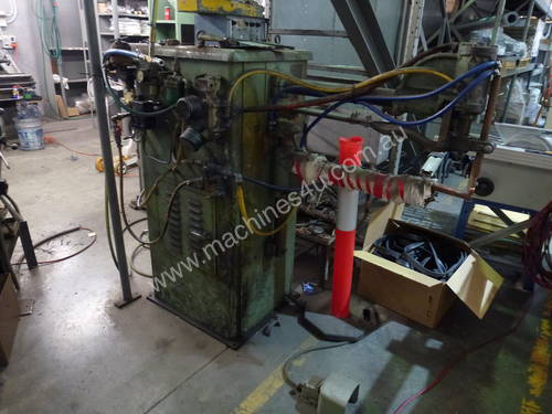 SPOT WELDER FOR SALE