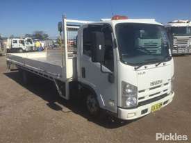 2012 Isuzu NLR200 - picture0' - Click to enlarge