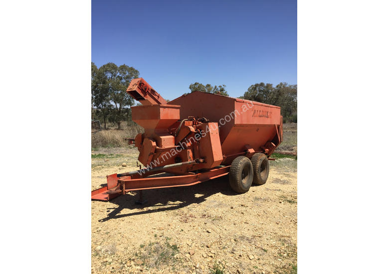 caption ALLBULK Mammoth Feeder Livestock Equip