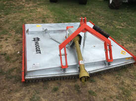 Howard NUGGET 210 Slasher Hay/Forage Equip - picture2' - Click to enlarge