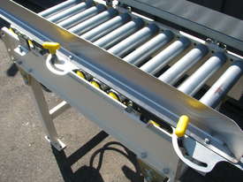 Short Motorised Roller Conveyor - 0.9m long - picture2' - Click to enlarge