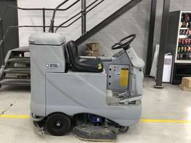 Nilfisk BR800 Ride on Floor Scrubber - picture1' - Click to enlarge