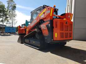 Kubota SVL75-2 for sale - LOW HOURS - picture0' - Click to enlarge
