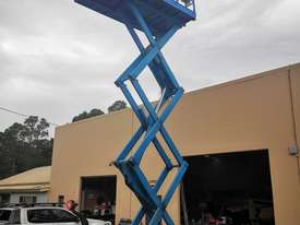 UpRight 31ft Scissor Lift - picture0' - Click to enlarge