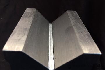 Magnetic Vee Block - Magnetic Force (N) 620.