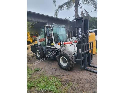 Forklift  4X4 diesel 75hp all terrain container mast