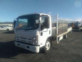Isuzu NQR - picture1' - Click to enlarge