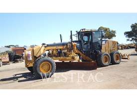 CATERPILLAR 140M2AWD Mining Motor Grader - picture1' - Click to enlarge
