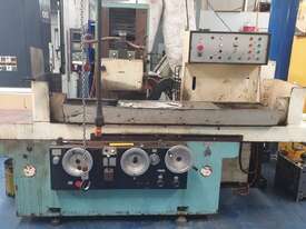 Used Tos Surface Grinder - picture0' - Click to enlarge