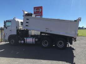 Hino 700 Series FS2844 Tipper - picture0' - Click to enlarge