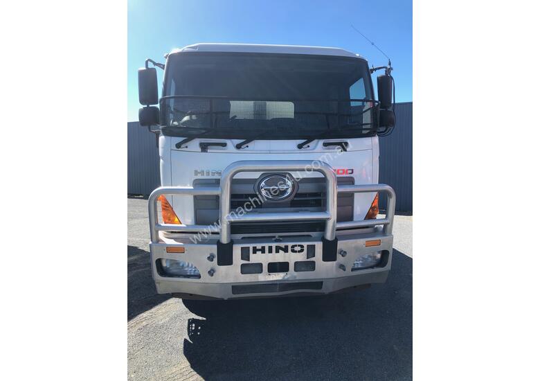 caption Hino 700 Series FS2844 Tipper