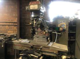 Used Kingrich KRV-3000 Turret Milling Machine - picture0' - Click to enlarge