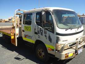 Hino 2007 300L Dual Cab Cab Chassis Truck - picture0' - Click to enlarge