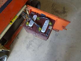 JLG 1230ES - Narrow One Man Lift / 5.66m Working Height - picture0' - Click to enlarge