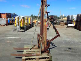 3 POINT HITCH TRACTOR FORKLIFT ATTACHMENT - picture0' - Click to enlarge