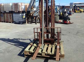 3 POINT HITCH TRACTOR FORKLIFT ATTACHMENT - picture0' - Click to enlarge