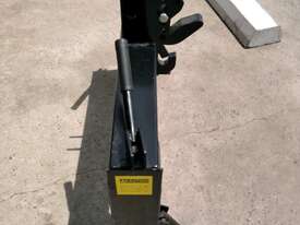 3 Point Linkage Quick Hitch CAT 1  - picture1' - Click to enlarge