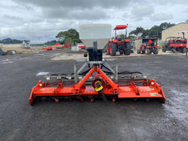 Kuhn HRB302 Power Harrows Tillage Equip - picture0' - Click to enlarge