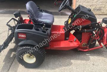 Toro Sand Pro 5040: 18 hp, Ultimate Bunker Rake for Precision Sand Grooming!