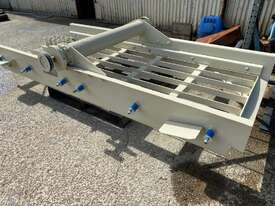 Link Belt UPM 1-12-3 screen, single deck 1200mm x 3000mm - picture1' - Click to enlarge