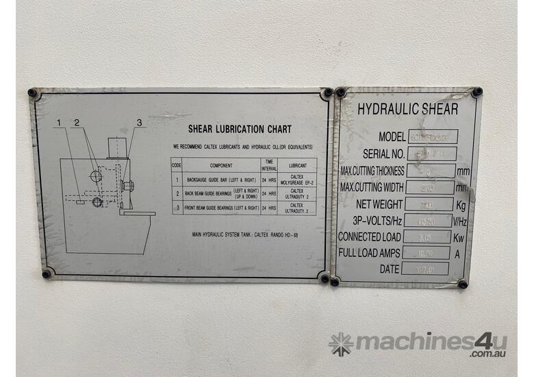 caption Machtech 6x3200 Variable Rake Hydraulic Guillotine
