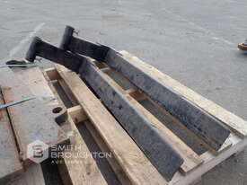 JLG WELD ON QUICK ATTACHMENT BRACKETS & LOADER FORK TYNES - picture1' - Click to enlarge
