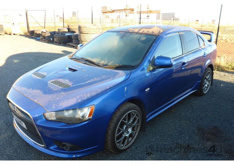 caption 2009 Mitsubishi Lancer CX/CY