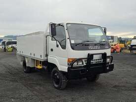 Isuzu N-series - picture0' - Click to enlarge