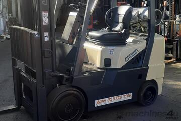 ACTIVE FORKLIFTS - Crown 2004 forklift for sale 3 ton capacity 3950mm lift height great value ACTIVE FORKLIFTS - Crown 2004 forklift for sale 3 ton capacity 3950mm lift height great value
