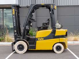 Yale Counterbalance Forklift - picture0' - Click to enlarge