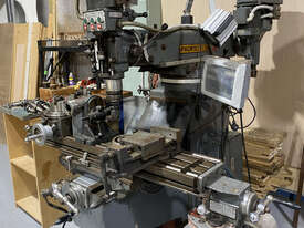 Milling machine  - picture0' - Click to enlarge