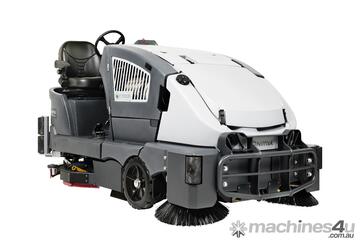 Nilfisk CS 7000 Ride on sweeper/scrubber.