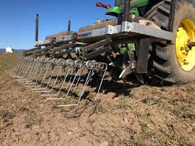 FARMTECH FTM-STH2600 SPRING TINE HARROWS & BAR (2.6M), BENT TINES - picture0' - Click to enlarge