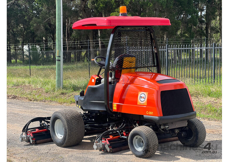 Used 2008 jacobsen Jacobsen LF570 Golf Fairway mower Lawn Equipment Turf Equipment in , Listed