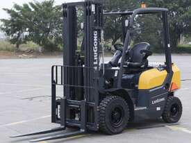 Liugong 3.0t - Diesel - Hire - picture1' - Click to enlarge