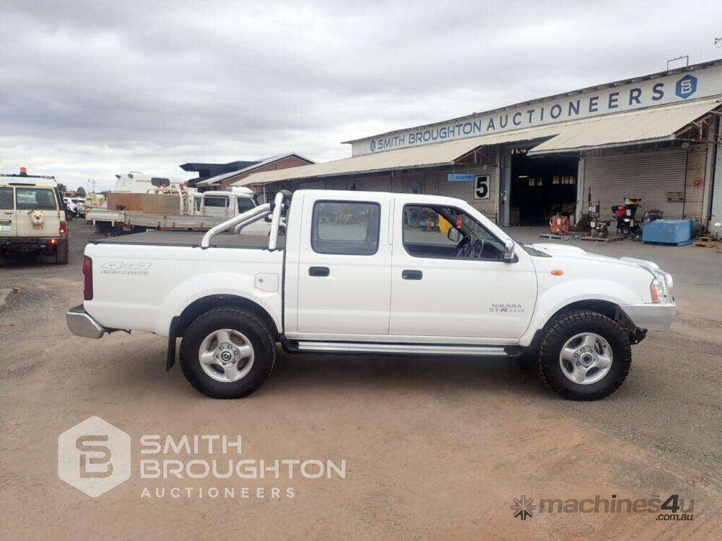 Buy Used 2014 NISSAN NAVARA D22 4X4 DUAL CAB UTE Utes in , - Listed on ...