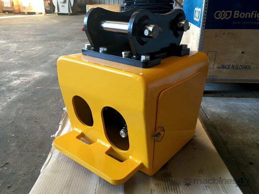 New 2022 Neumann Equipment QHCW3000 Neumann 3 Tonne Quick Hitch Capstan