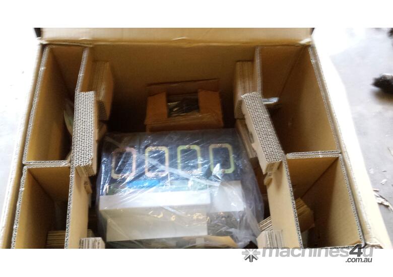 caption ELECTRICAL CCT BREAKER 2000AMP