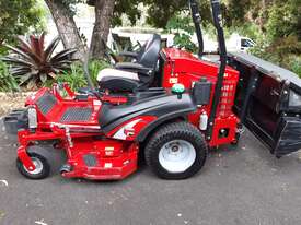 Ferris IS2500Z diesel zero turn mower - picture2' - Click to enlarge