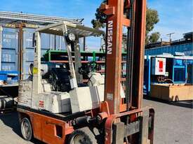NISSAN 3.5T LPG FORKLIFT LOW HOURS - picture0' - Click to enlarge